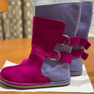 NWOT Girl’s Sorel Chipahko Pink Suede Purple Felt